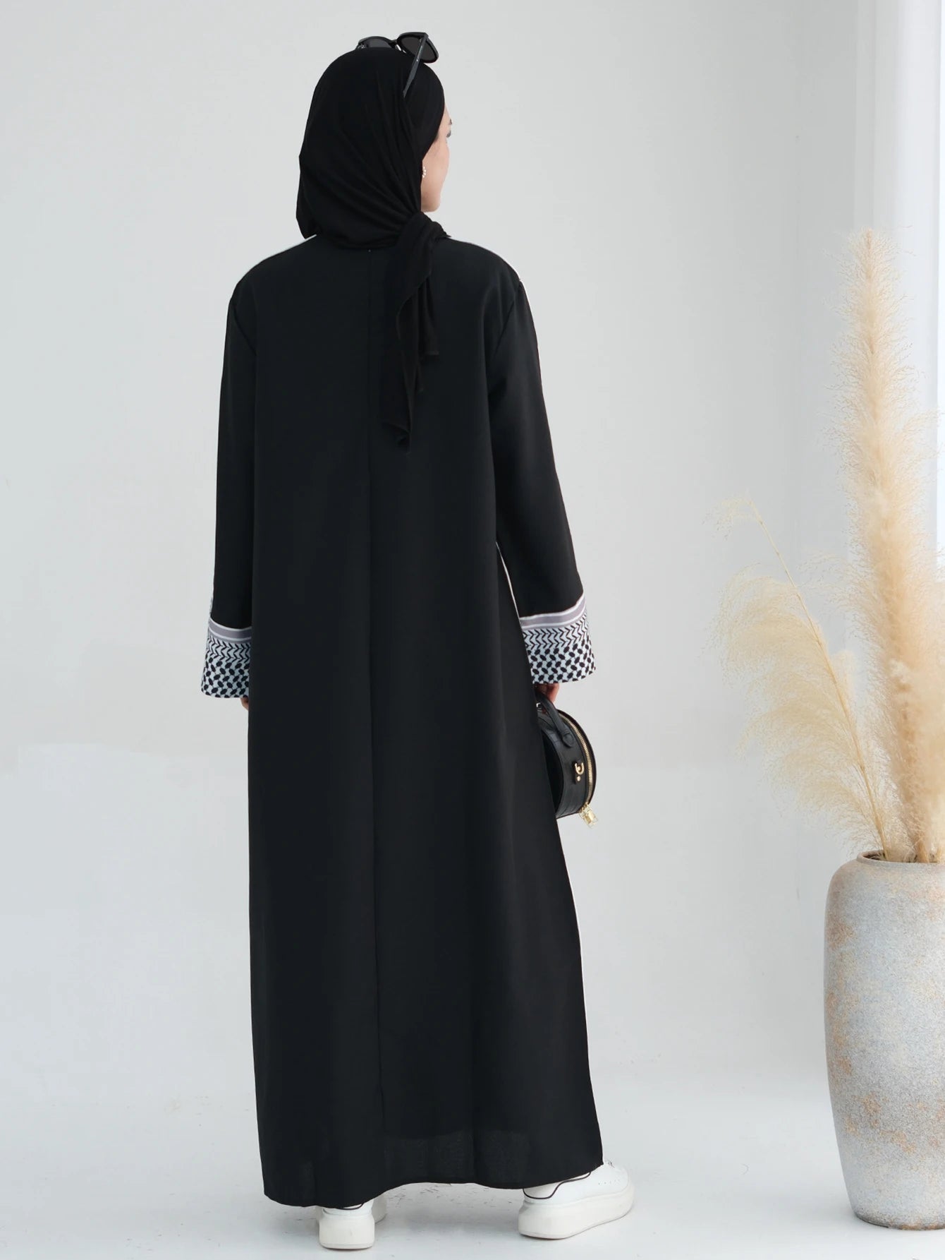 2025 Elegant Muslim Abaya Cardigan – Dubai Luxury Eid Kaftan for Women