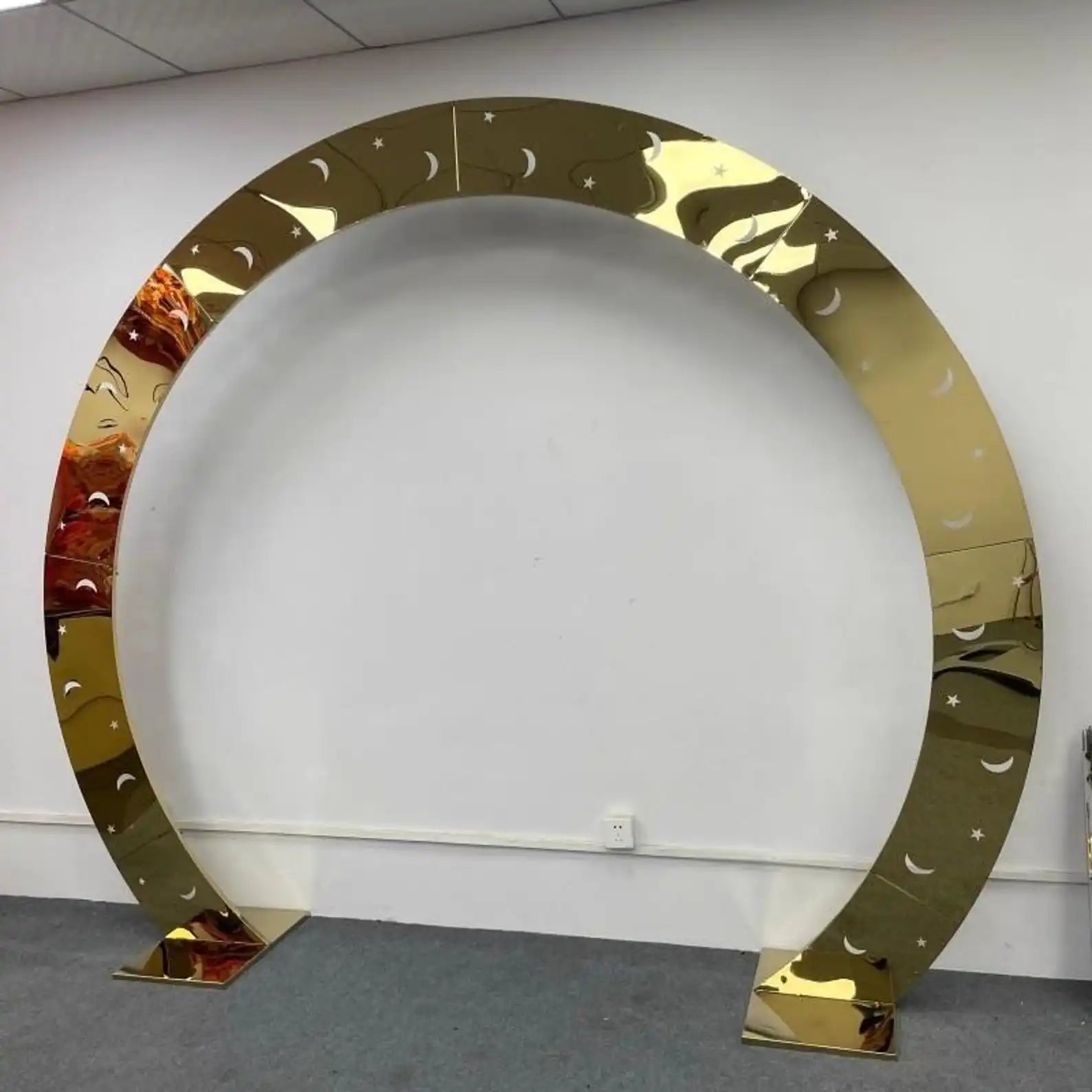 1pcs f30 83in Golden Stainless Steel Crescent Half Moon Wedding Arch Party Stage Backdrop Flower Stand Background Arch ivy332