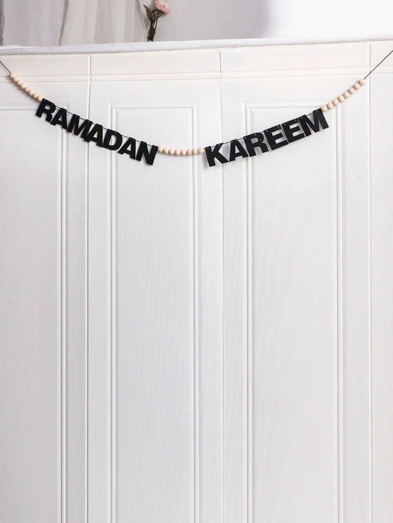 Ramadan Kareem Mubarak Banner Decor Black Felt Letters Garland with Wooden Beads Islamic Eid Festival Wall Hanging Ornament Gift