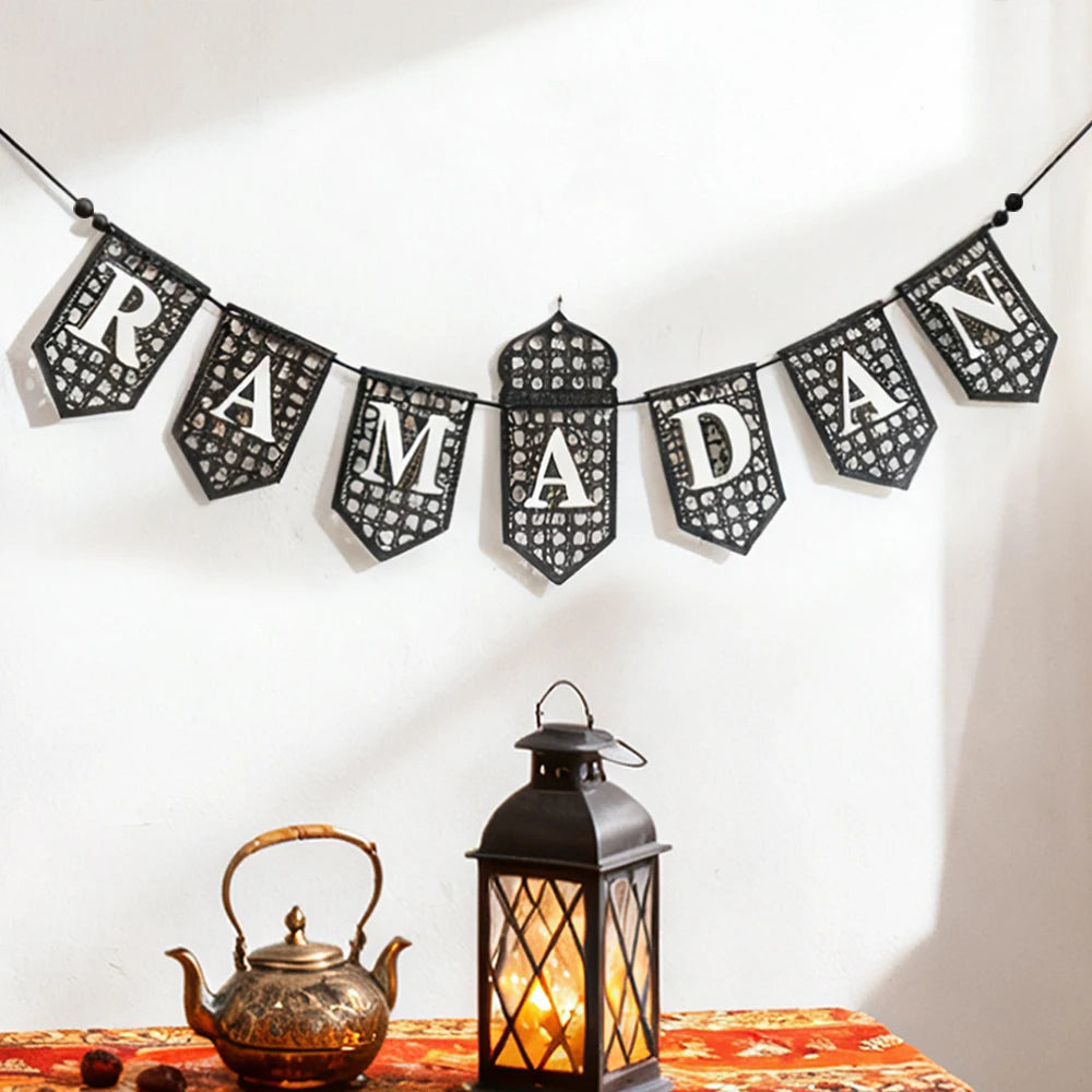 Ramadan Mubarak Banner Hollow Lantern Hanging Garland for Islamic Muslim Eid Festival Home Party Ornament Wall Decor Supplies
