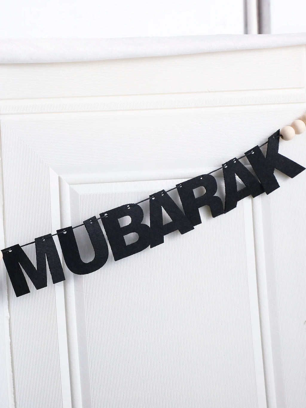 Ramadan Kareem Mubarak Banner Decor Black Felt Letters Garland with Wooden Beads Islamic Eid Festival Wall Hanging Ornament Gift