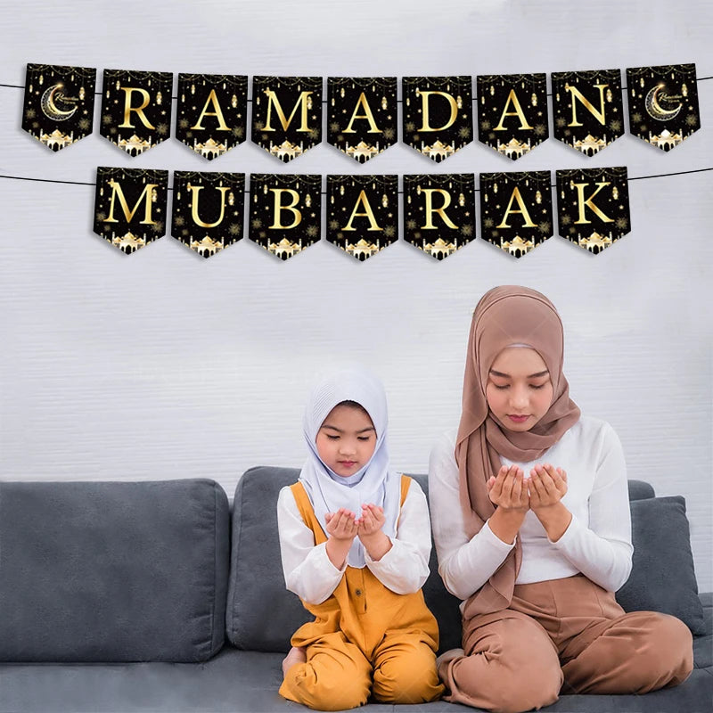 Ramadan Tableware Decorations Moon Star Party Supplies Hanging Cloth Eid Mubarak Banner Eid Plates Cups Tableware Decorations