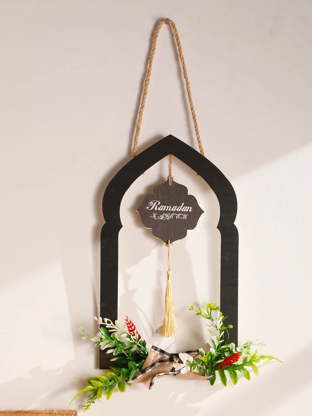 Ramadan Wooden Wall Hanging Decor Islamic Arch Design with Floral & Tassel Festive Home & Wall Decoration for Ramadan & Eid Gift