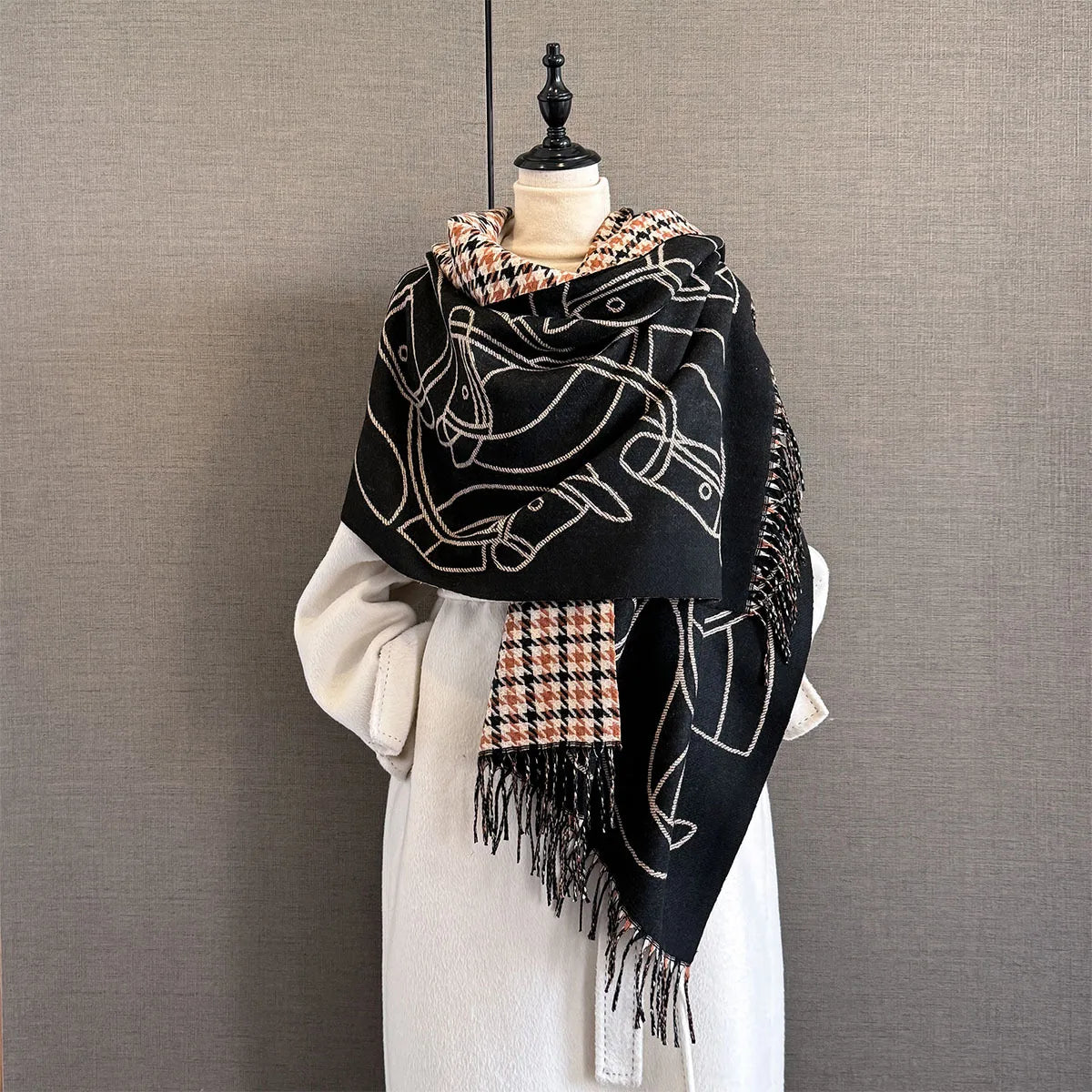Long Soft Double Sided Jacquard Scarf Women Winter Warm Thickened Shawl Wrap with Fringe for Outdoor Activities Scarves Hijab