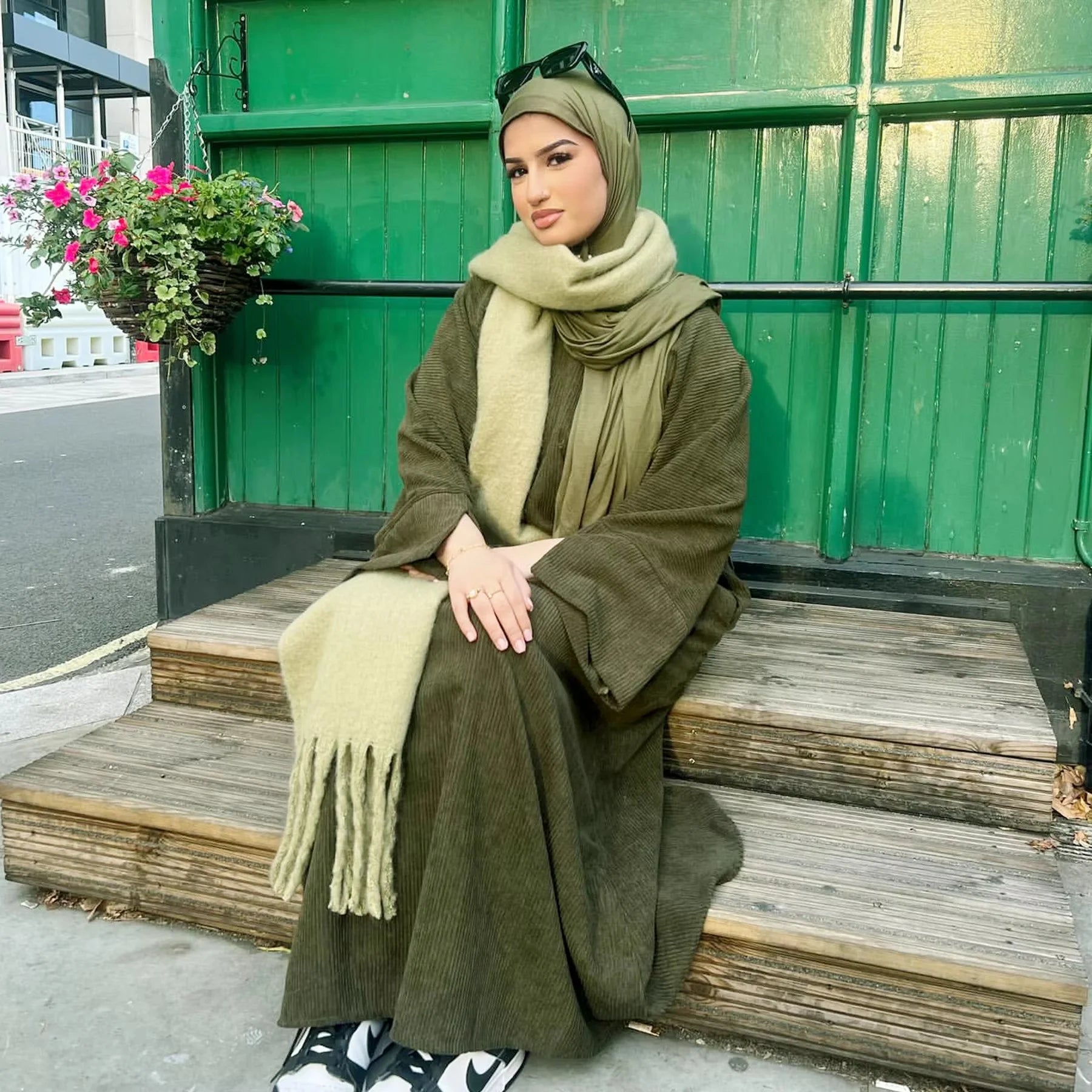 Closed Casual Corduroy Winter Abaya for Muslim Women – Eid 2025 Moroccan Kaftan Caftan Modest Dress