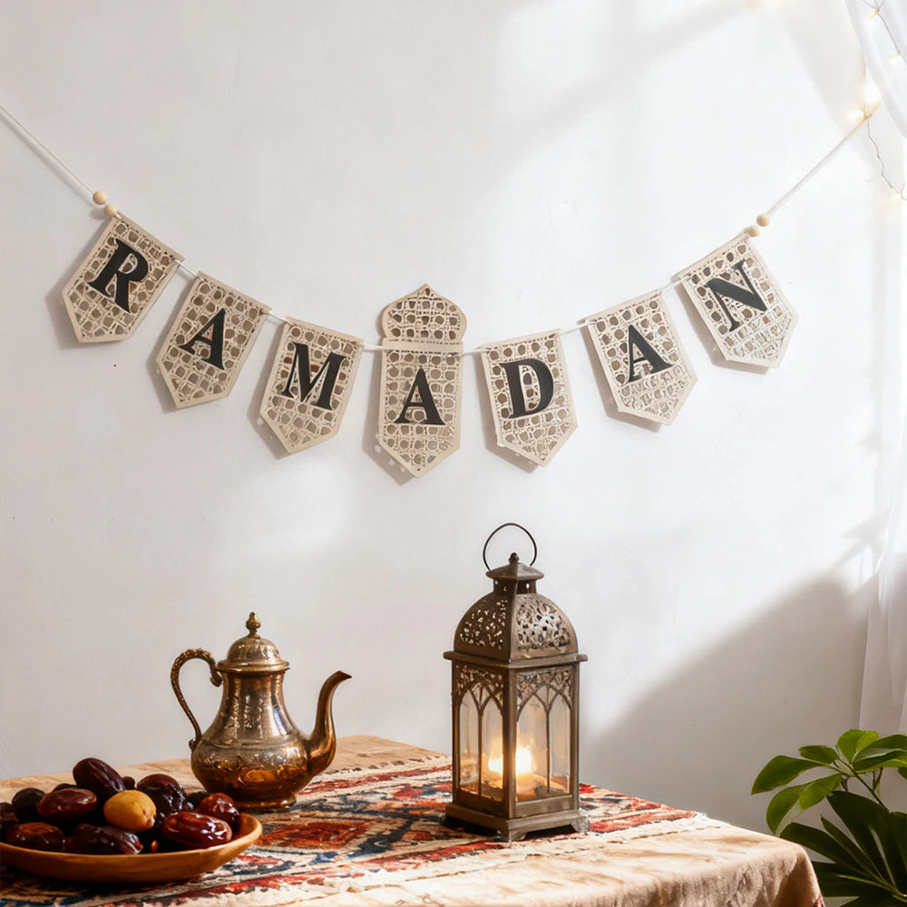 Ramadan Mubarak Banner Hollow Lantern Hanging Garland for Islamic Muslim Eid Festival Home Party Ornament Wall Decor Supplies