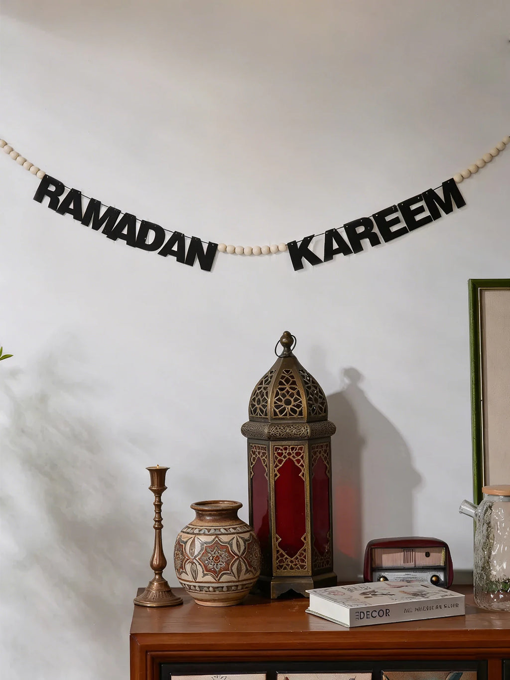 Ramadan Kareem Mubarak Banner Decor Black Felt Letters Garland with Wooden Beads Islamic Eid Festival Wall Hanging Ornament Gift