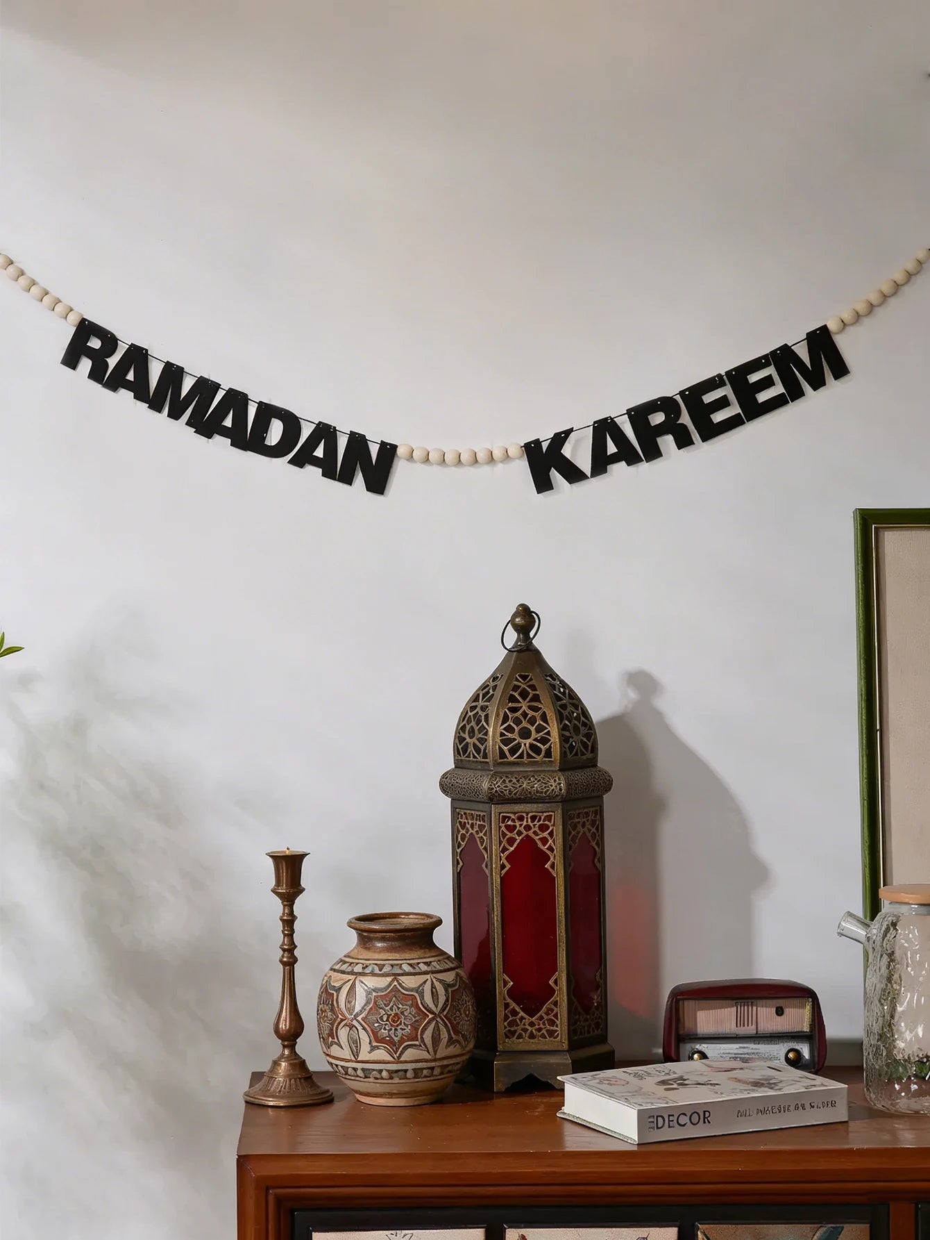 Ramadan Kareem Mubarak Banner Decor Black Felt Letters Garland with Wooden Beads Islamic Eid Festival Wall Hanging Ornament Gift
