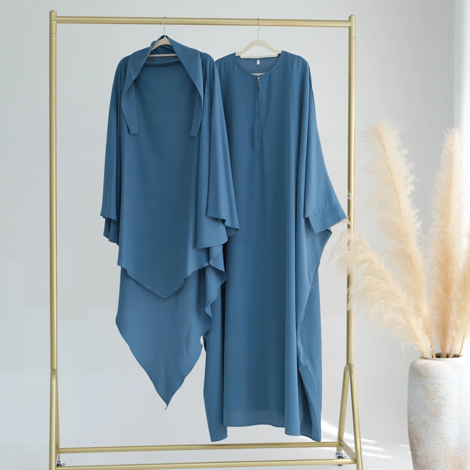 Muslim Women Ruffles Hijab Dress 2PCS – Overhead Abaya & Kaftan Set