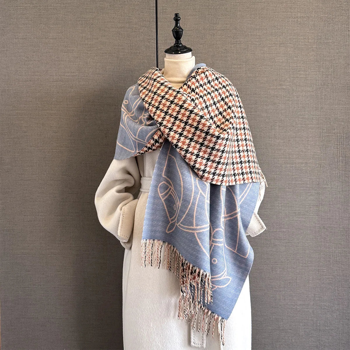 Long Soft Double Sided Jacquard Scarf Women Winter Warm Thickened Shawl Wrap with Fringe for Outdoor Activities Scarves Hijab