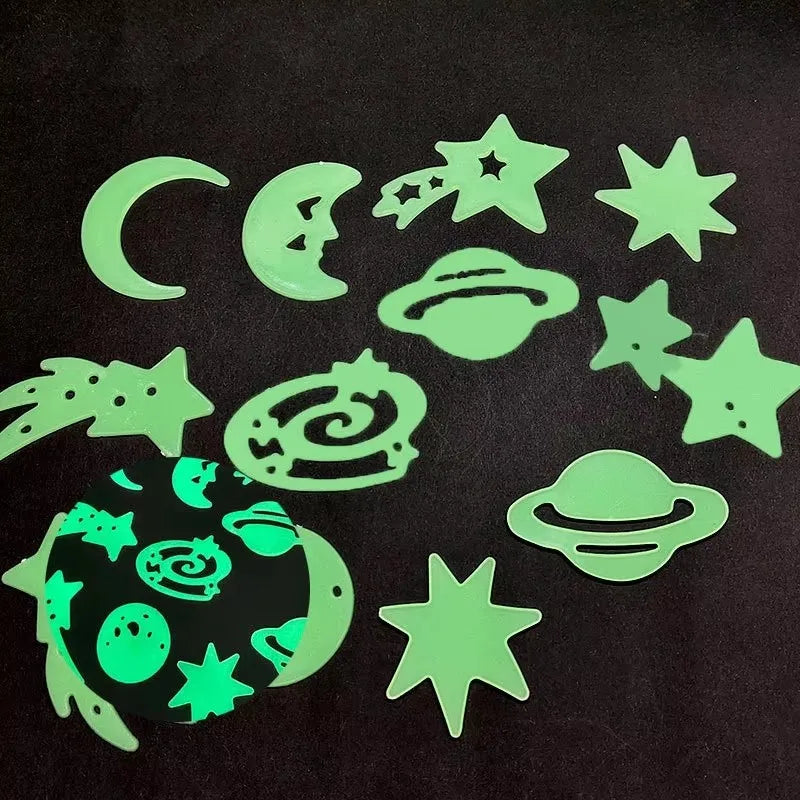 Room Wall Art Decor Bedroom Ceilling Home Decor Glow In Dark Moon Universe 3D Luminous Fluorescent Sticker Stars Dinosaur TMZ