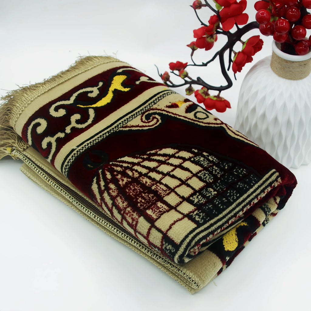 Islamic Velvet Plush Prayer Rug - Thick & Soft Muslim Prayer Mat