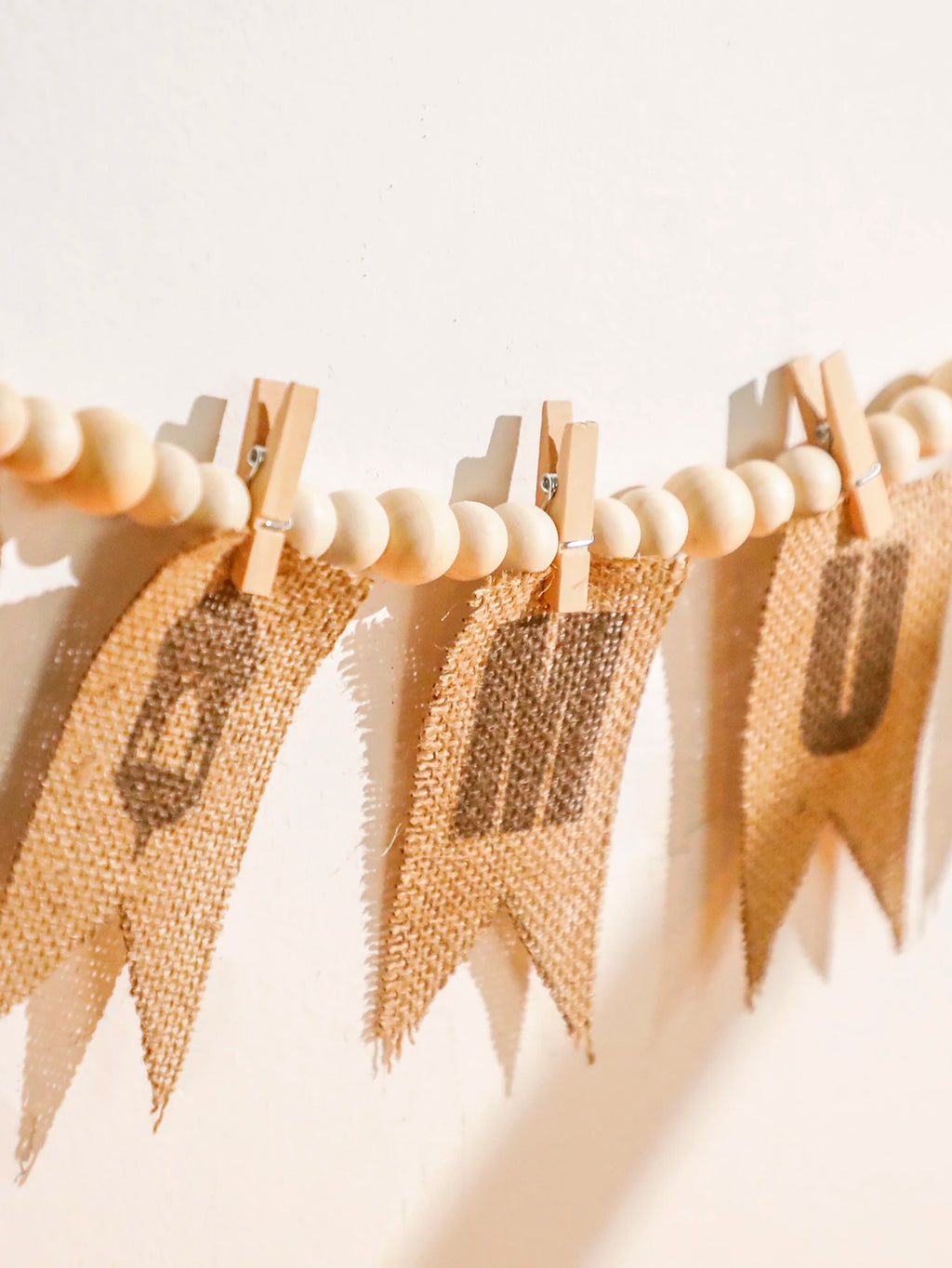 Eid Mubarak Burlap Banner Garland Wooden Bead Clothespin Hanging Ornaments for Muslim Festival Home Party Wall Window Decor Gift