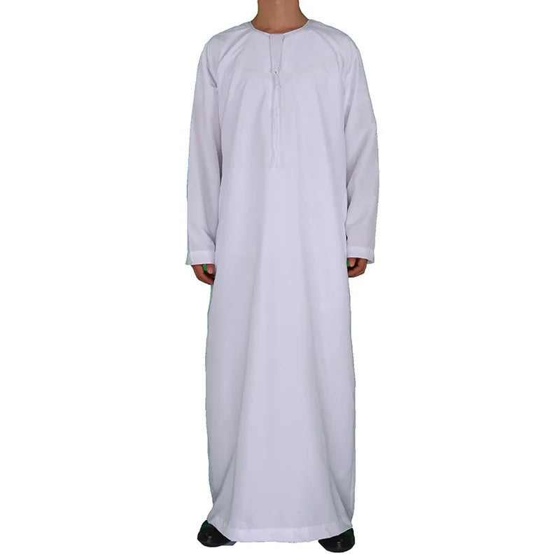 Sumptuous and Exquisite Arabic Thobes: The Opulent White Robes of the Saudi and Emirati Aristocracy  Arabic
