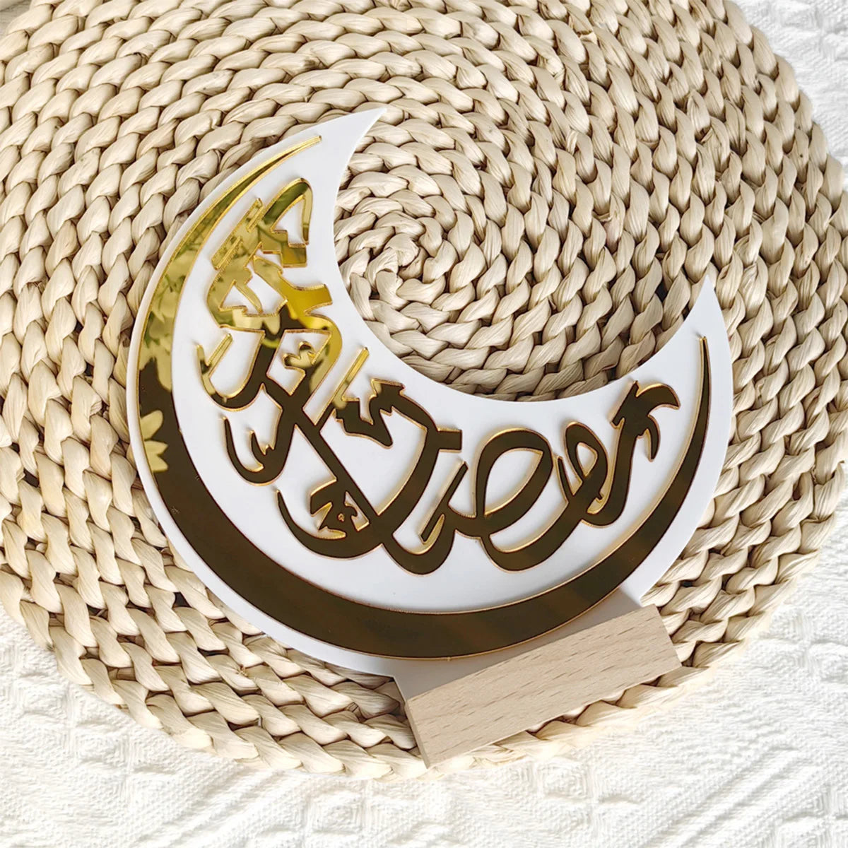 Ramadan Elegant White & Gold Crescent Moon Acrylic Decoration  Eid Calligraphy Moon Table Stand Ramadan Party Home Decorations