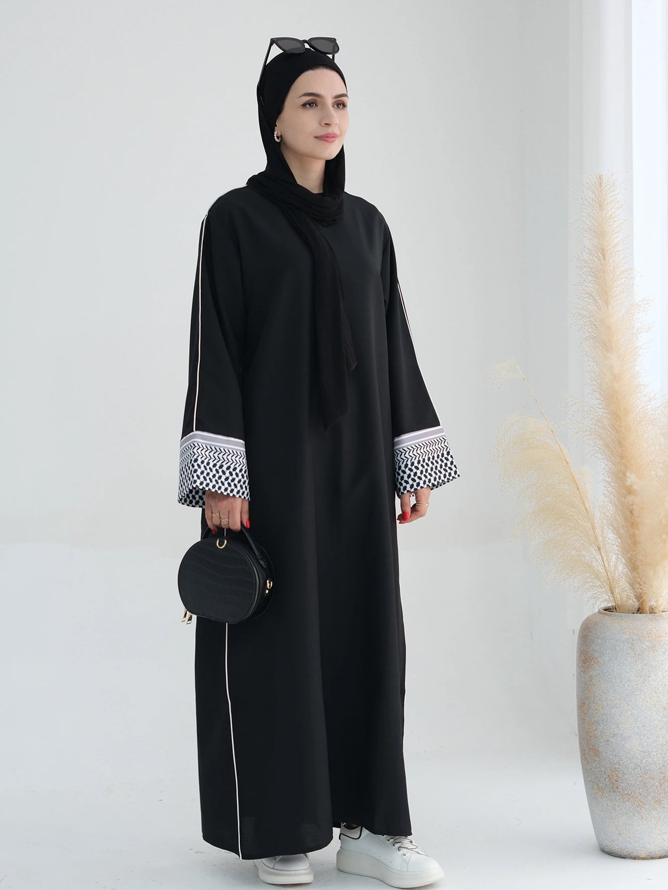 2025 Elegant Muslim Abaya Cardigan – Dubai Luxury Eid Kaftan for Women