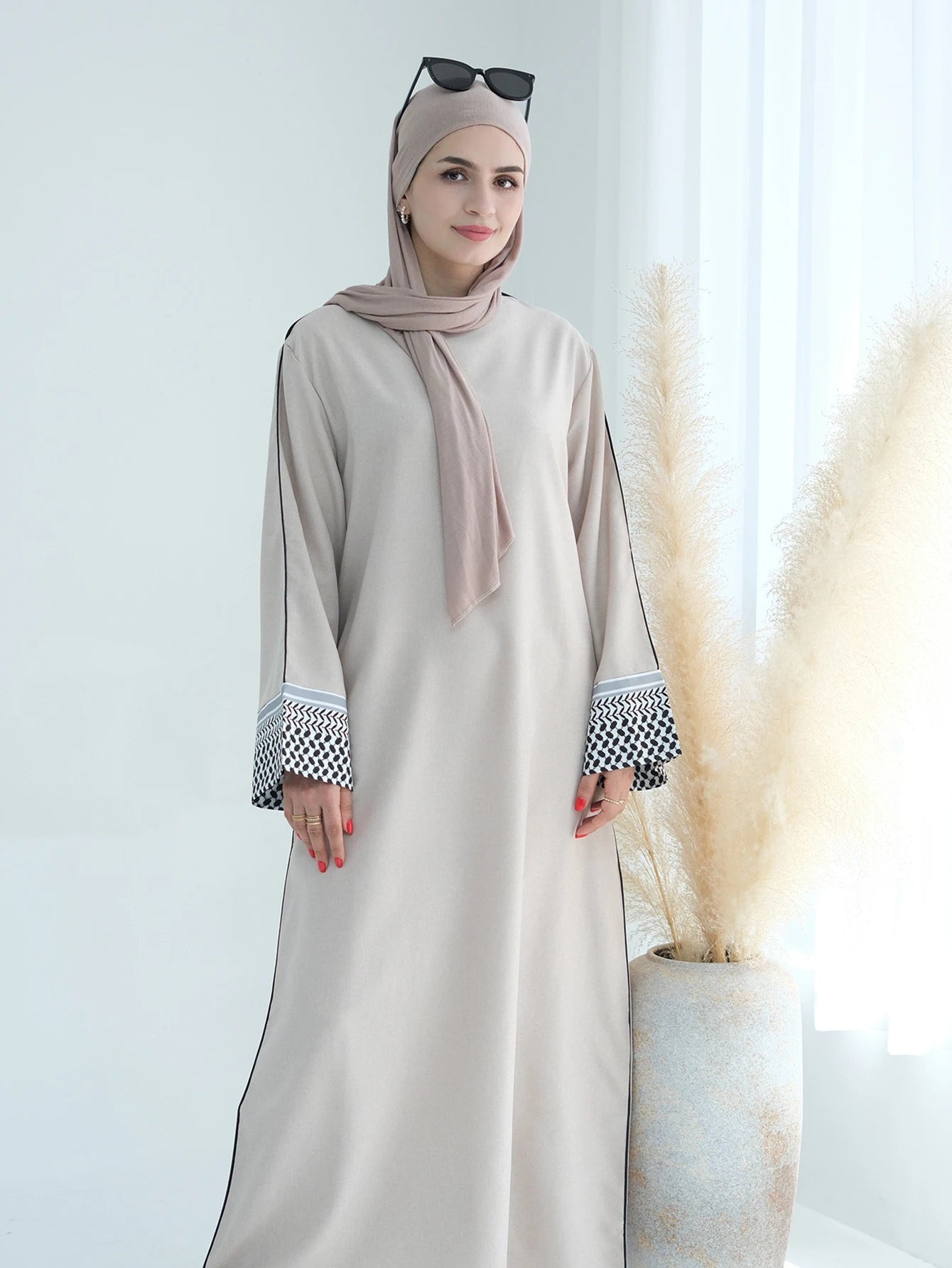 2025 Elegant Muslim Abaya Cardigan – Dubai Luxury Eid Kaftan for Women
