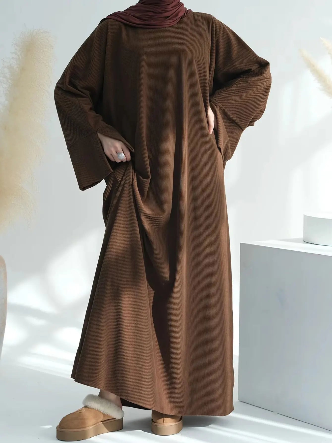Closed Casual Corduroy Winter Abaya for Muslim Women – Eid 2025 Moroccan Kaftan Caftan Modest Dress