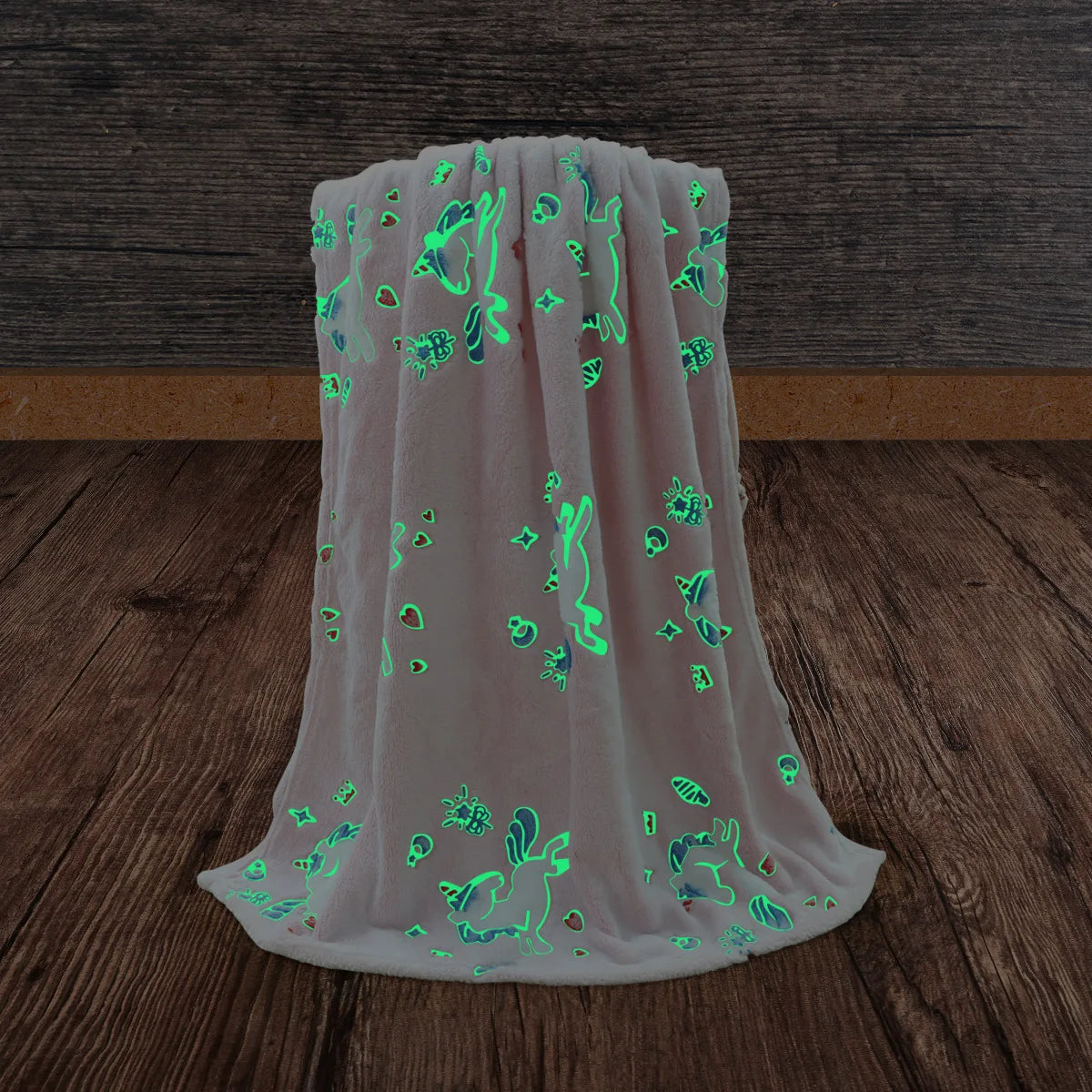 Magical Luminous Flannel Throw Blankets Night Fluorescent Fluffy Kids Blanket Star Moon Warm Sofa Bedspread Nap Leisure Covering