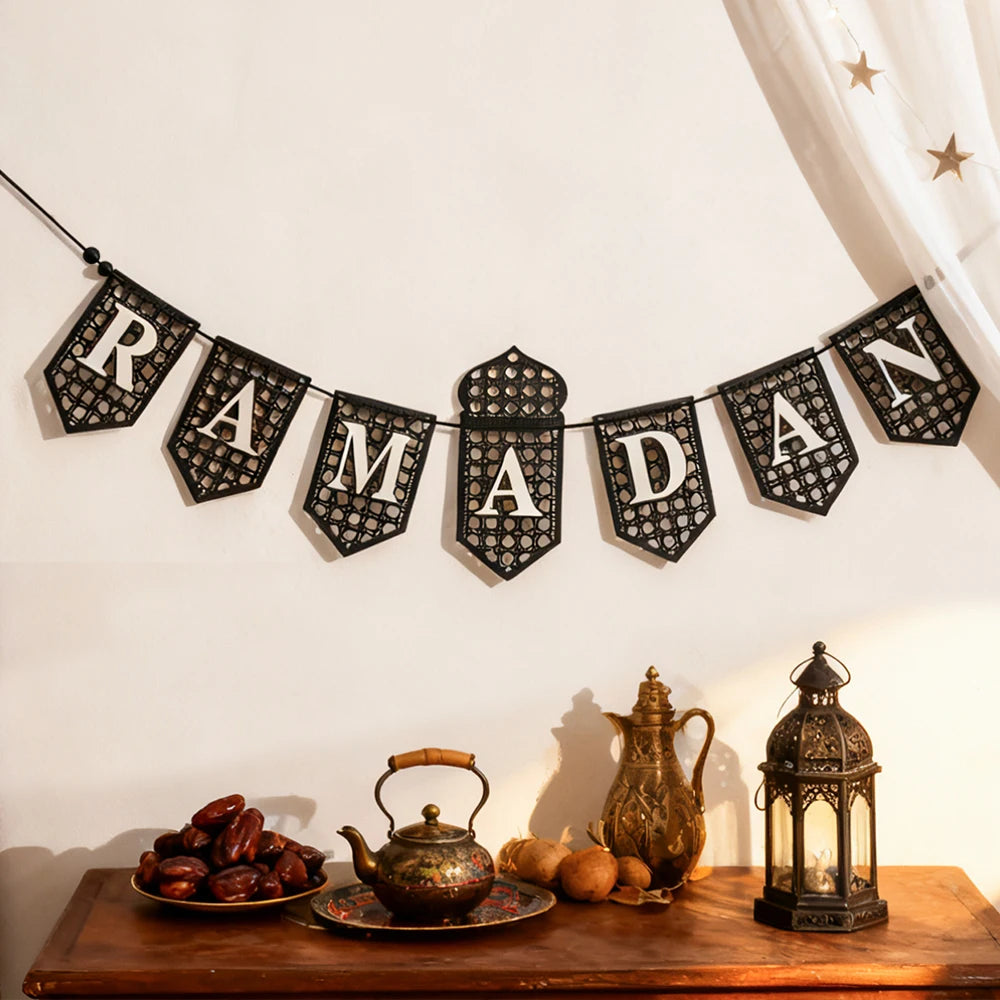 Ramadan Mubarak Banner Hollow Lantern Hanging Garland for Islamic Muslim Eid Festival Home Party Ornament Wall Decor Supplies