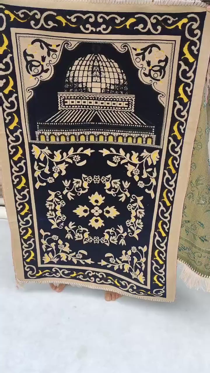 Islamic Velvet Thick & Soft Prayer Rug - Traditional Floral Muslim Mat